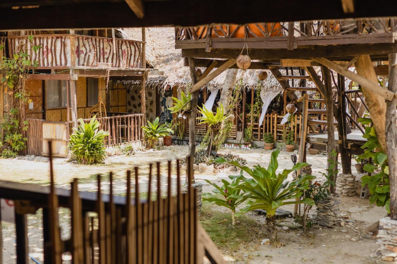 Amami Beach Resort Puerto Galera Exterior foto