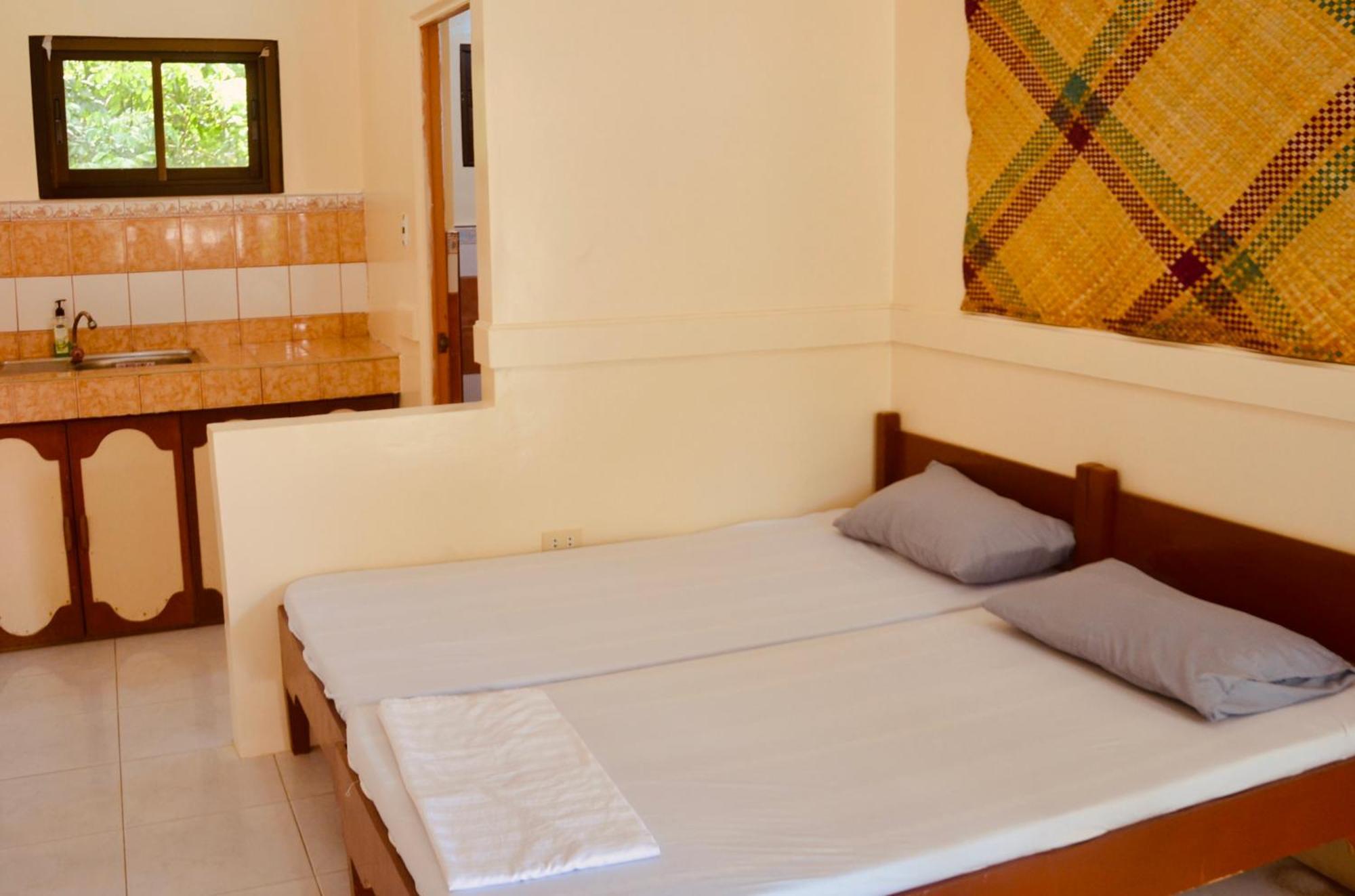 Amami Beach Resort Puerto Galera Exterior foto