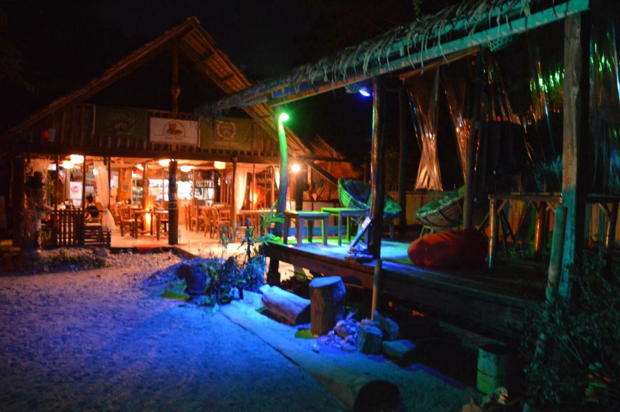 Amami Beach Resort Puerto Galera Exterior foto
